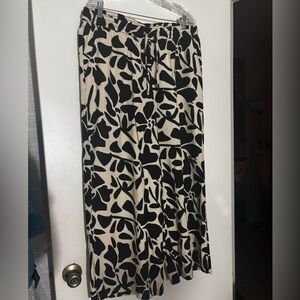 Black and Beige Women's Pant wide leg